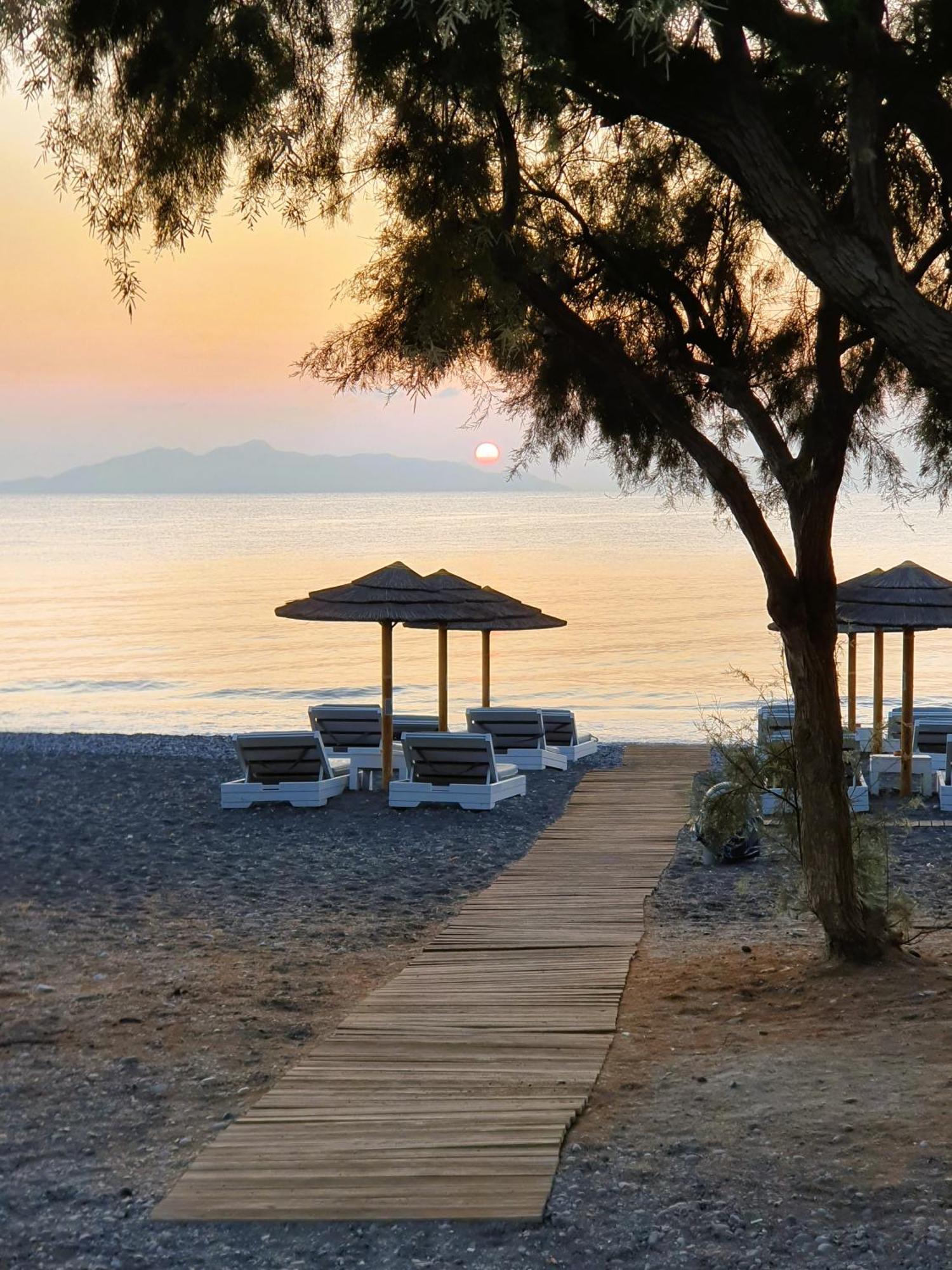 Arion Bay Hotel Santorini Kamári Eksteriør billede