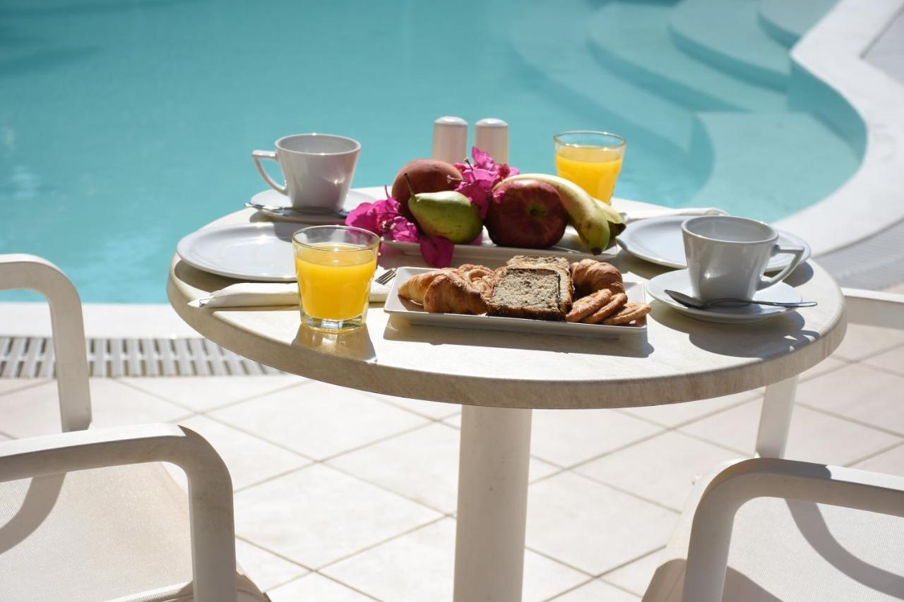 Arion Bay Hotel Santorini Kamári Eksteriør billede