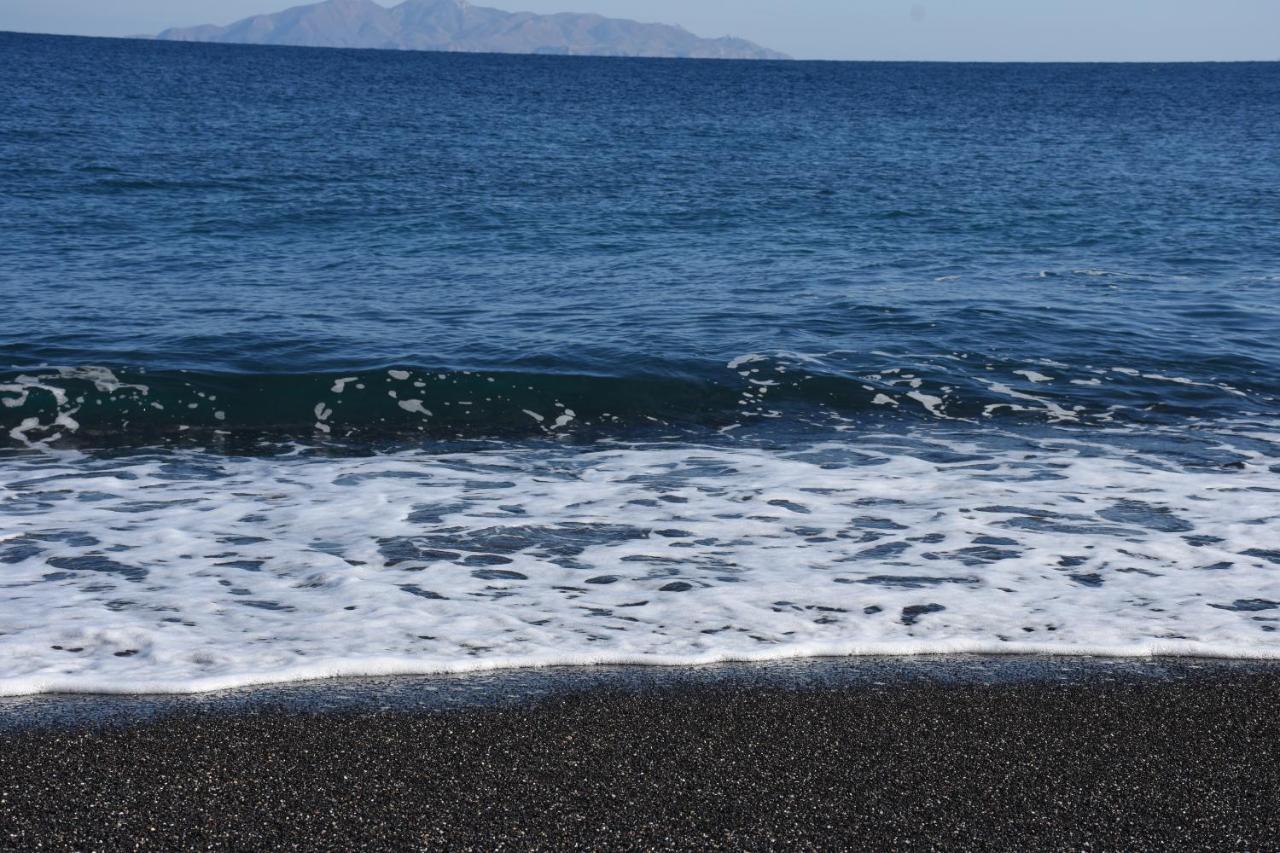 Arion Bay Hotel Santorini Kamári Eksteriør billede
